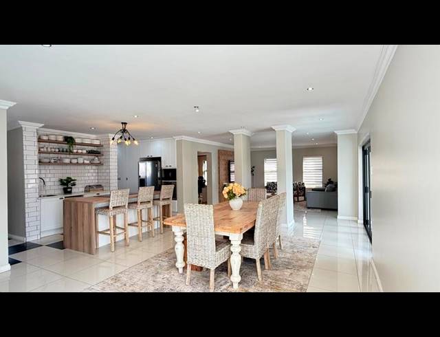 4 BEDROOM HOUSE FOR SALE IN BLUE VALLEY GOLF ESTATE